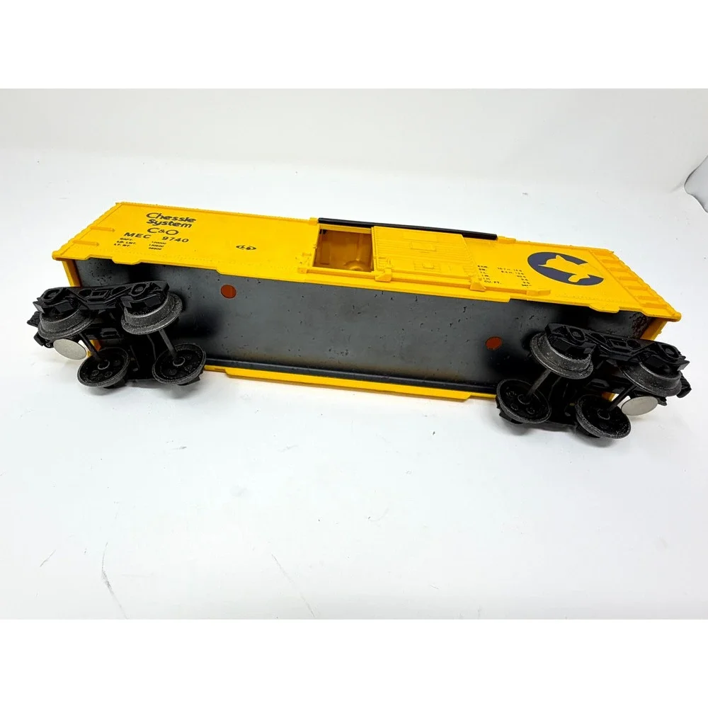 Lionel 6-9740 Chessie System C&O Box Car O Gauge Yellow MEC 9740 Vintage Train